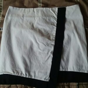 Falda de la coleccion Maite Perroni